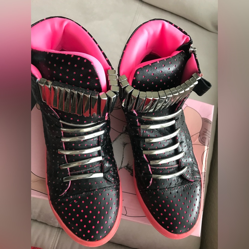 Jeffrey Campbell Kiefer Black & Pink High Top Zipper Silver Stud Sneakers 7.5